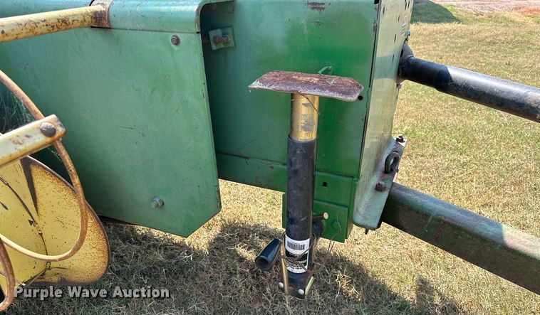 image for item OC9184 John Deere 336  small square baler