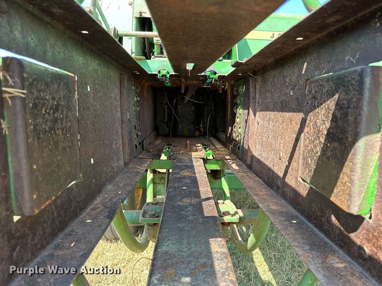 image for item OC9184 John Deere 336  small square baler