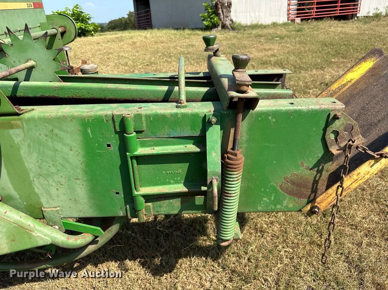 image for item OC9184 John Deere 336  small square baler
