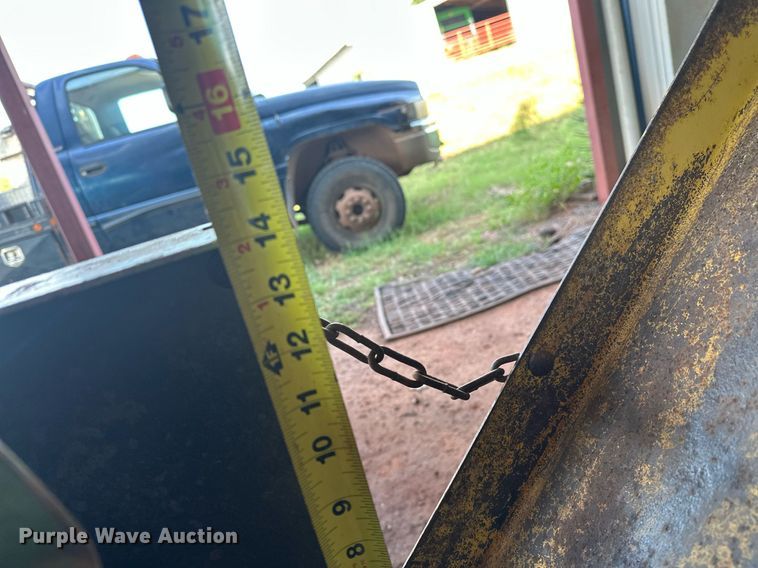 image for item OC9184 John Deere 336  small square baler