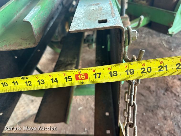 image for item OC9184 John Deere 336  small square baler