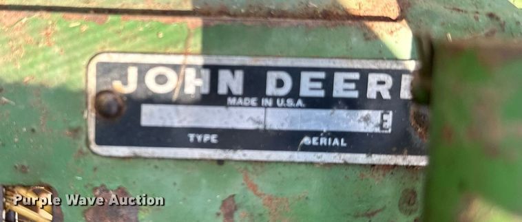 image for item OC9184 John Deere 336  small square baler