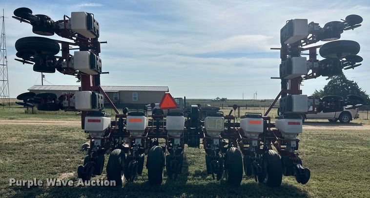 image for item OC9382 White 8100  planter