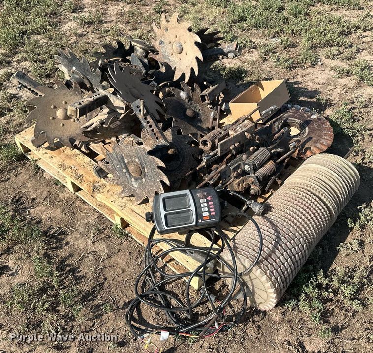 image for item OC9382 White 8100  planter