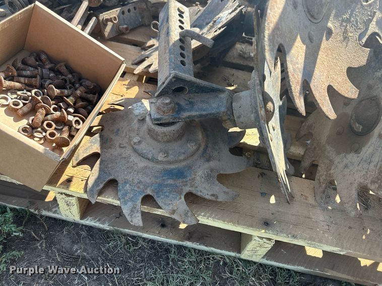 image for item OC9382 White 8100  planter