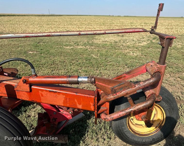 image for item OC9383 Massey Ferguson 880  plow