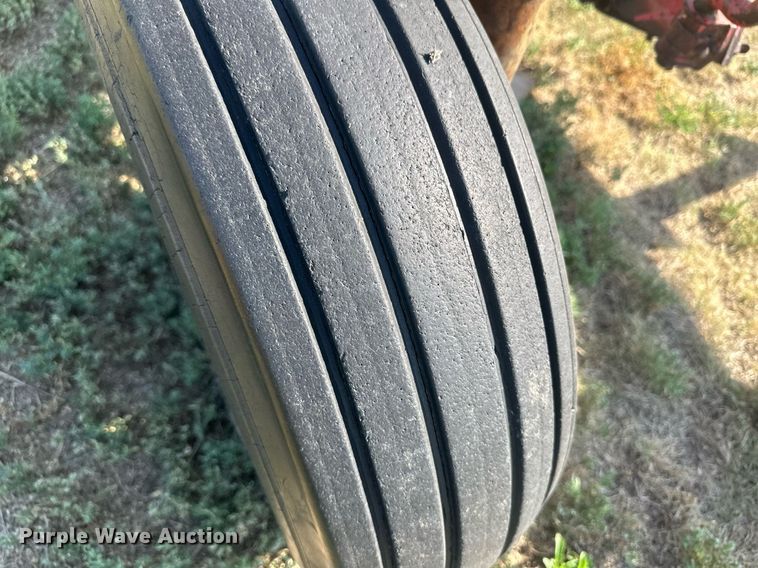 image for item OC9383 Massey Ferguson 880  plow