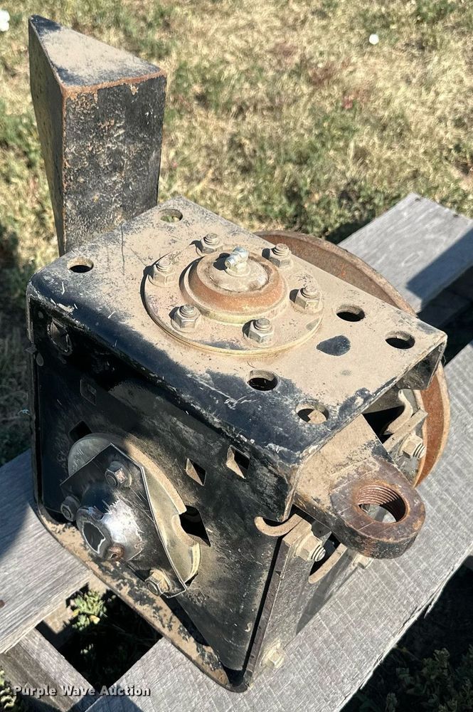 image for item OC9384 AGCO  rigid head