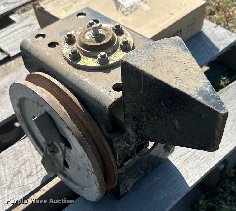 image for item OC9384 AGCO  rigid head