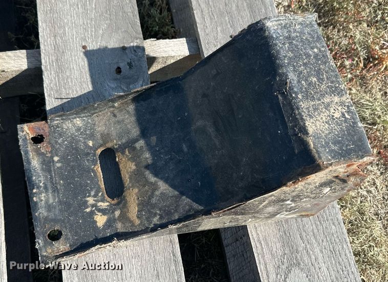 image for item OC9384 AGCO  rigid head