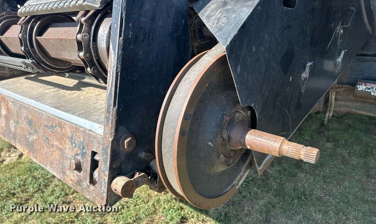 image for item OC9385 1995 Gleaner R72  combine