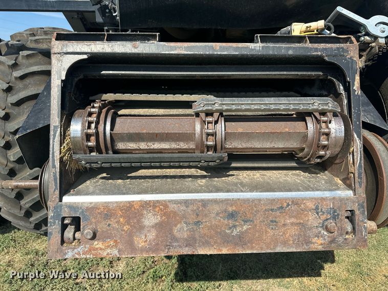 image for item OC9385 1995 Gleaner R72  combine