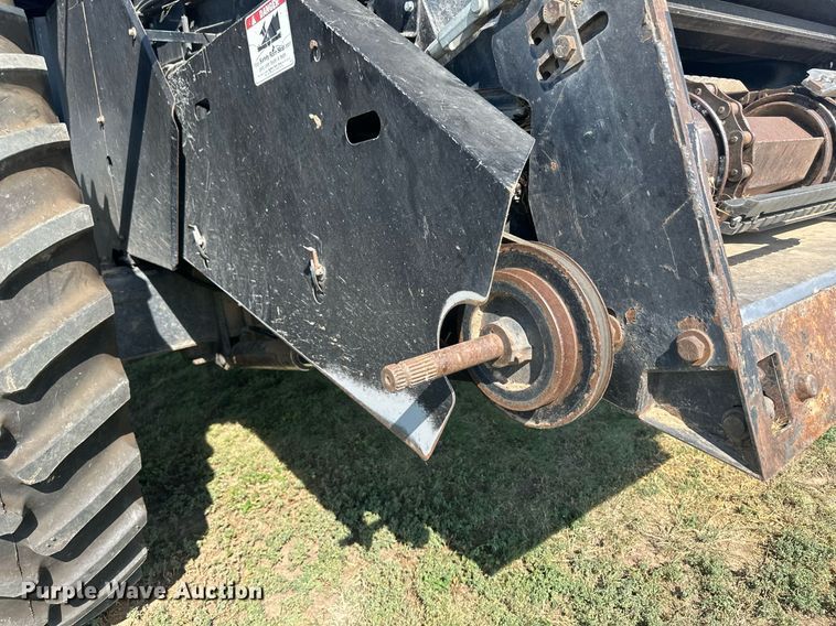 image for item OC9385 1995 Gleaner R72  combine