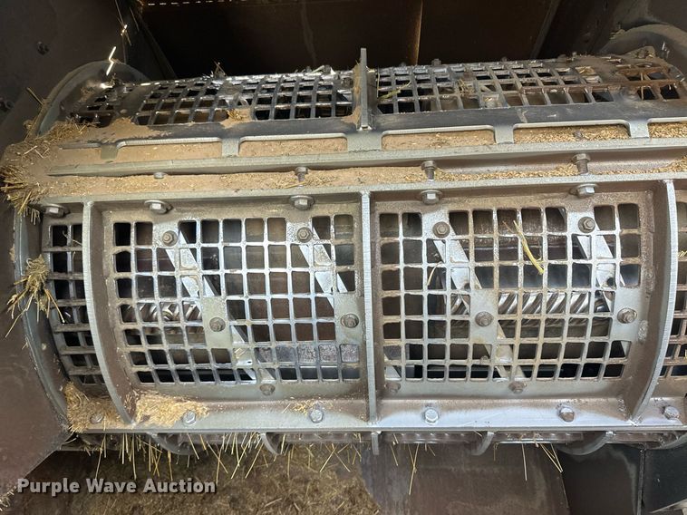 image for item OC9385 1995 Gleaner R72  combine