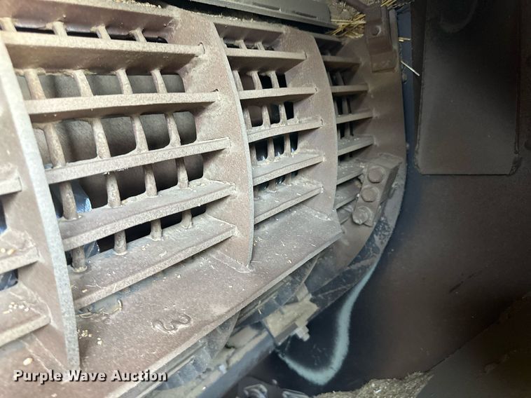 image for item OC9385 1995 Gleaner R72  combine