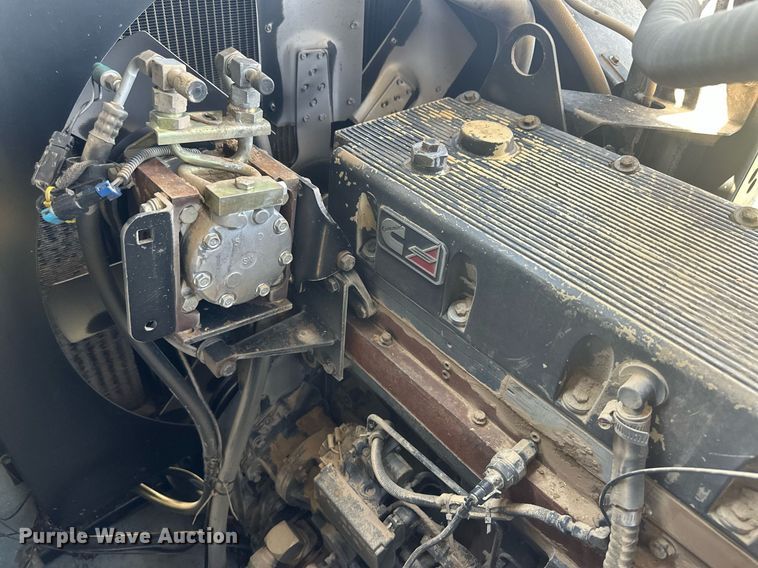 image for item OC9385 1995 Gleaner R72  combine