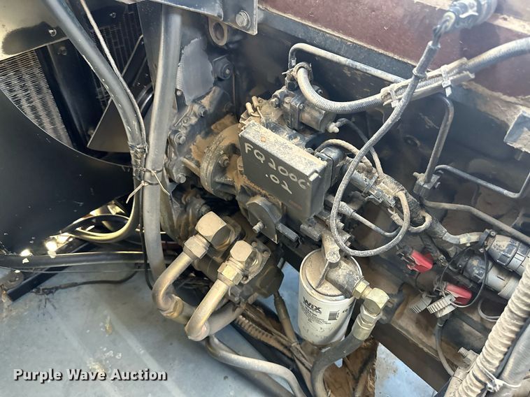 image for item OC9385 1995 Gleaner R72  combine