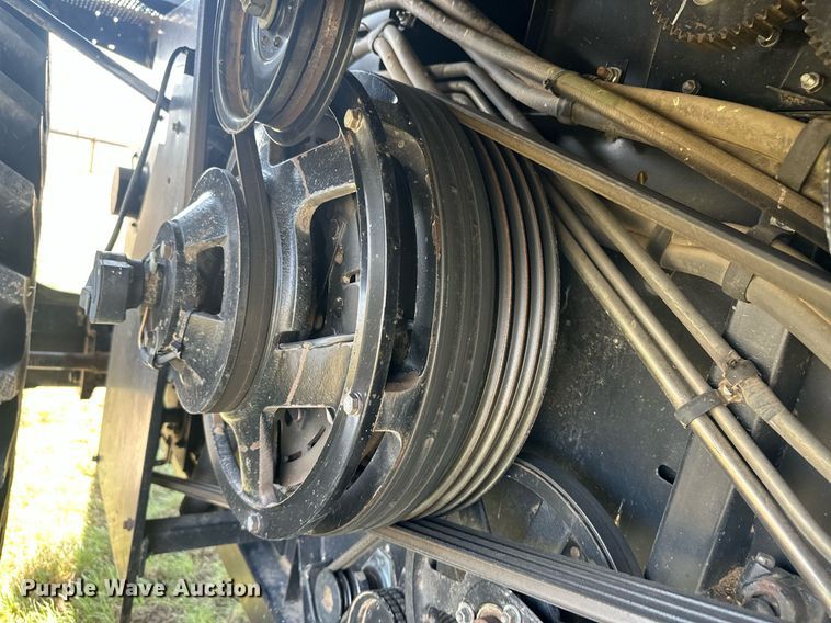 image for item OC9385 1995 Gleaner R72  combine