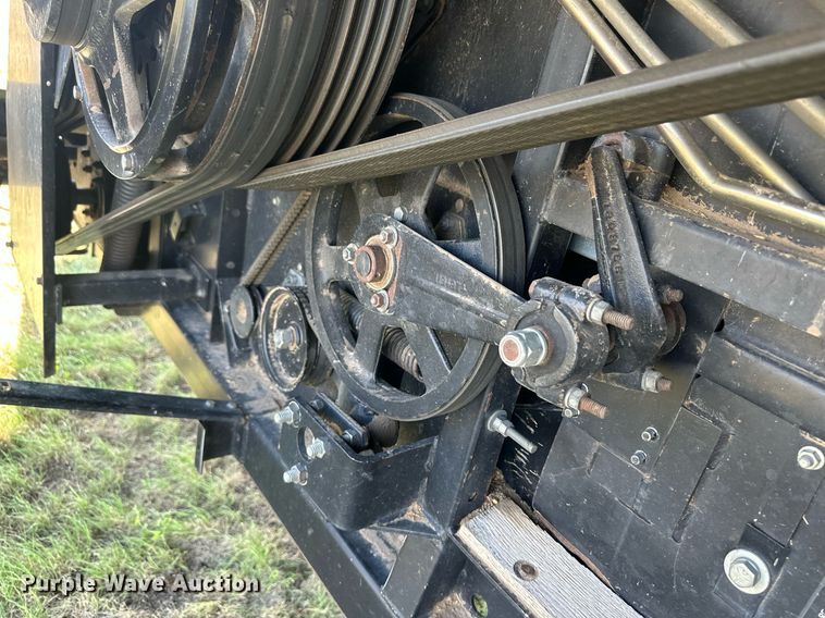 image for item OC9385 1995 Gleaner R72  combine