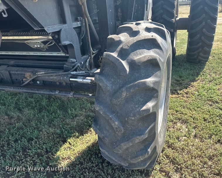 image for item OC9385 1995 Gleaner R72  combine