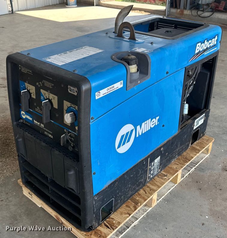 image for item OC9386 Miller Bobcat 225  welder/generator