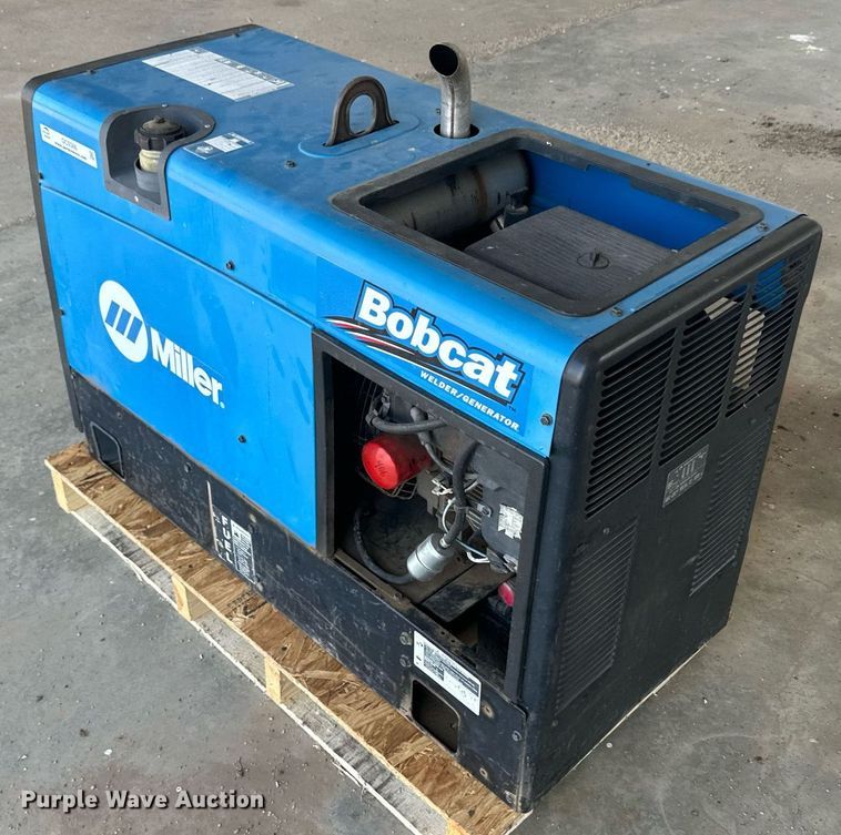 image for item OC9386 Miller Bobcat 225  welder/generator