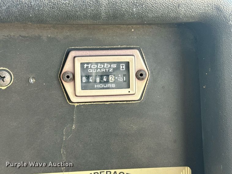 image for item OC9386 Miller Bobcat 225  welder/generator