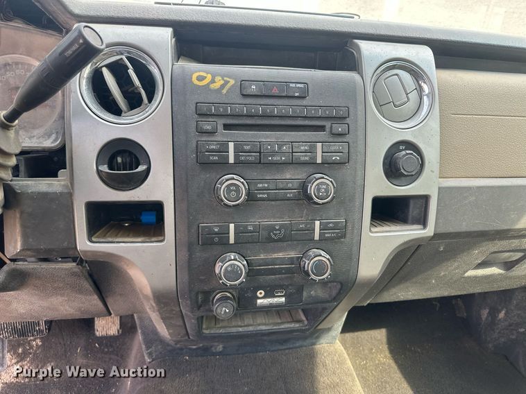 image for item OC9420 2010 Ford F150 XLT SuperCab pickup truck