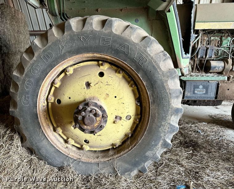 image for item OC9425 John Deere 4430 tractor