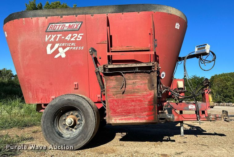 image for item OG9157 RotoMix  425 VXT feed mixer