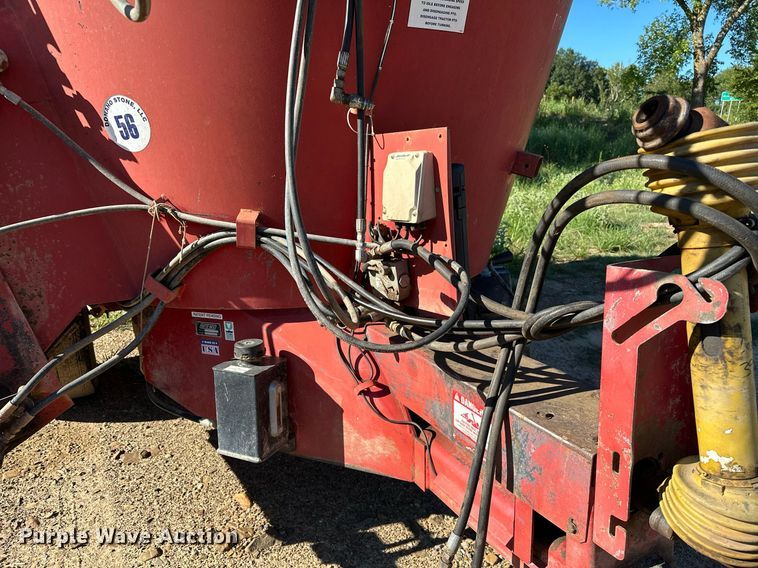 image for item OG9157 RotoMix  425 VXT feed mixer