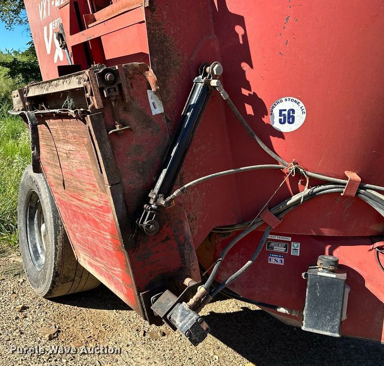 image for item OG9157 RotoMix  425 VXT feed mixer