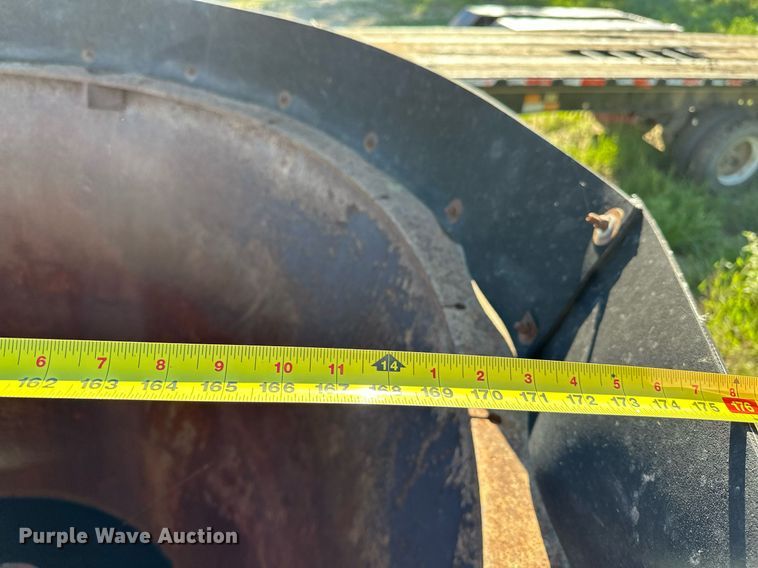 image for item OG9157 RotoMix  425 VXT feed mixer