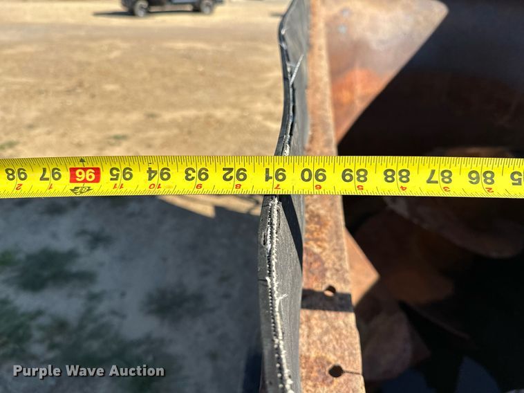 image for item OG9157 RotoMix  425 VXT feed mixer