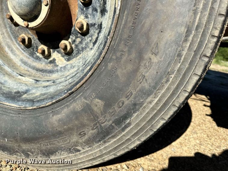 image for item OG9157 RotoMix  425 VXT feed mixer