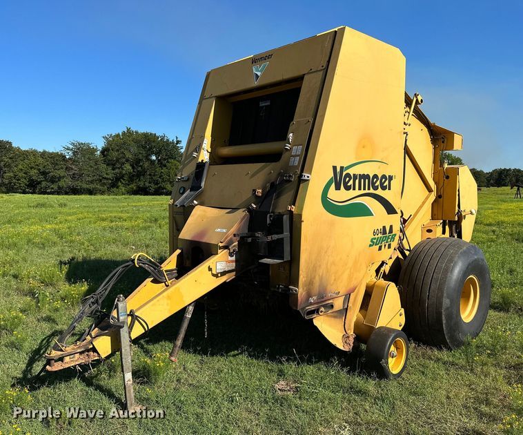 image for item OG9159 2013 Vermeer 604 Super M  round baler