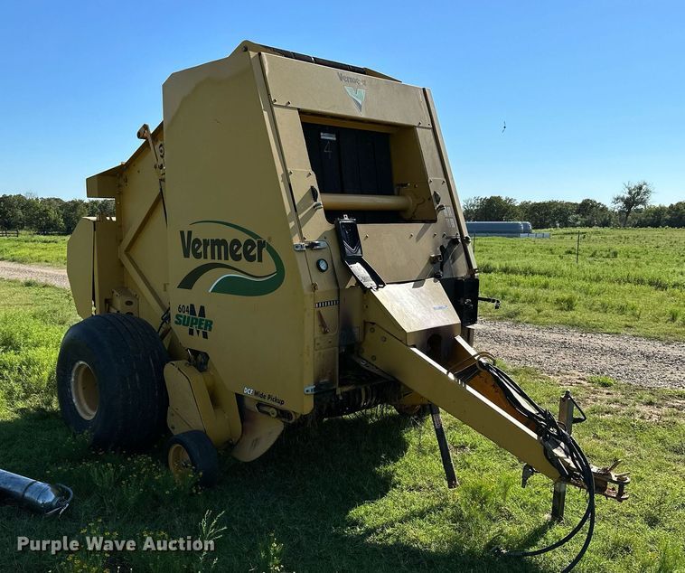 image for item OG9159 2013 Vermeer 604 Super M  round baler