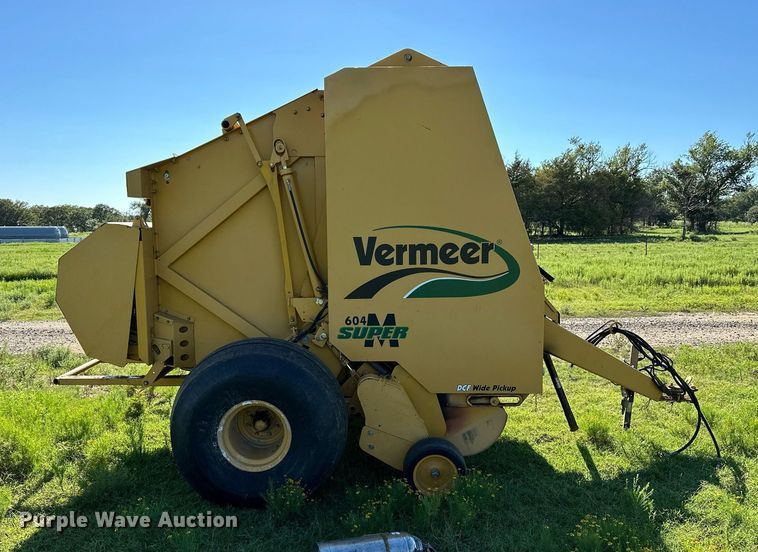image for item OG9159 2013 Vermeer 604 Super M  round baler