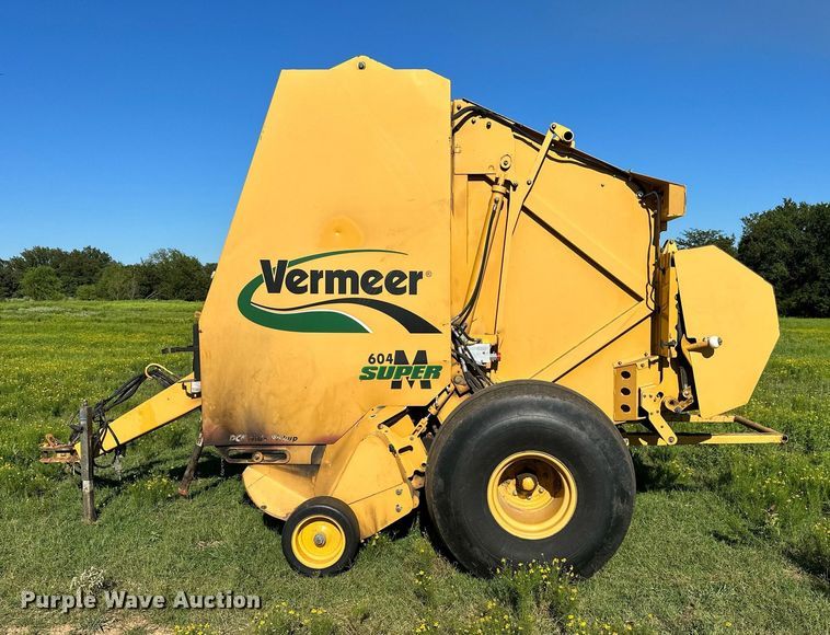 image for item OG9159 2013 Vermeer 604 Super M  round baler