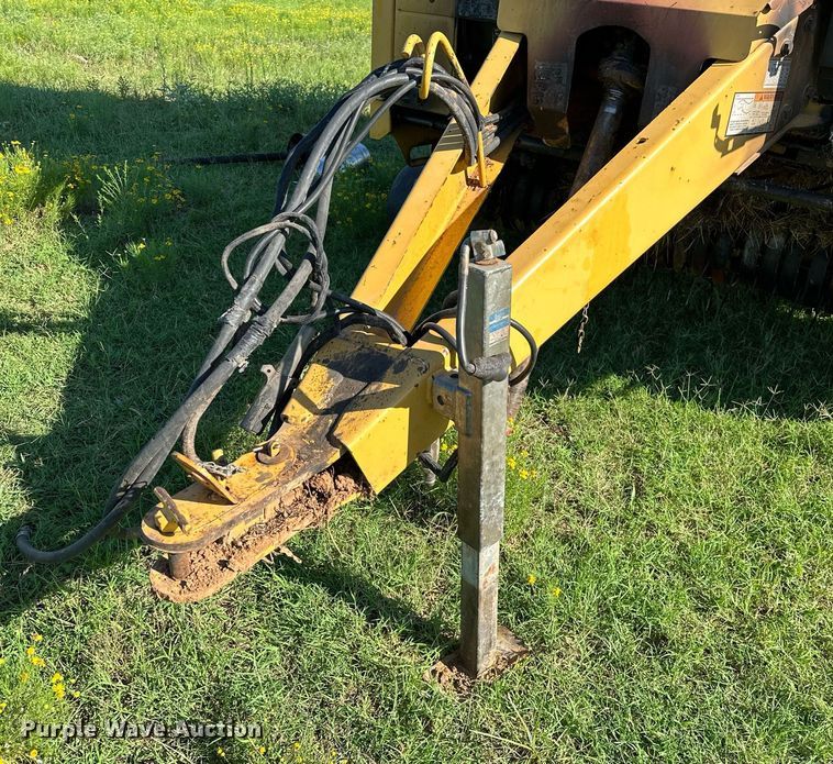 image for item OG9159 2013 Vermeer 604 Super M  round baler