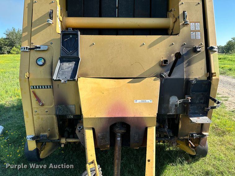 image for item OG9159 2013 Vermeer 604 Super M  round baler