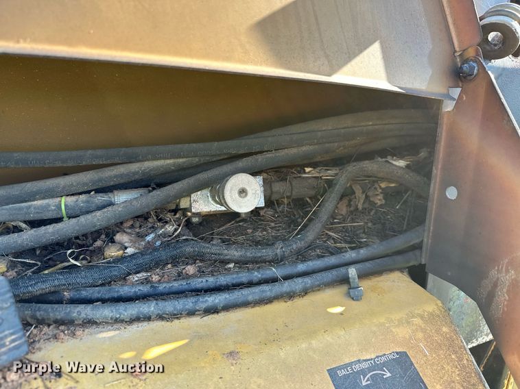 image for item OG9159 2013 Vermeer 604 Super M  round baler