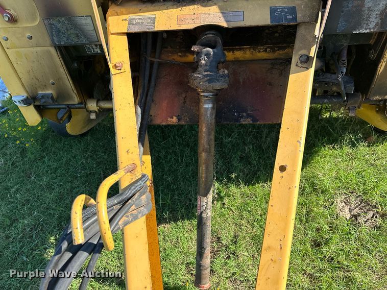 image for item OG9159 2013 Vermeer 604 Super M  round baler