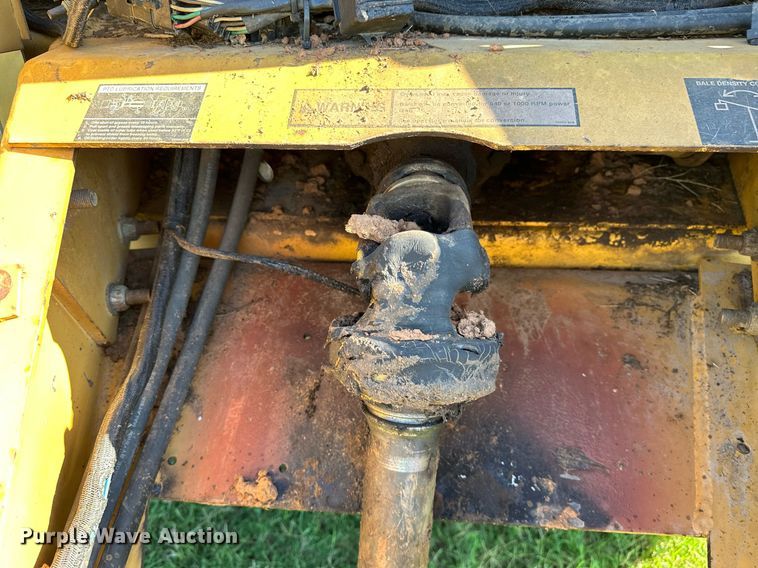 image for item OG9159 2013 Vermeer 604 Super M  round baler