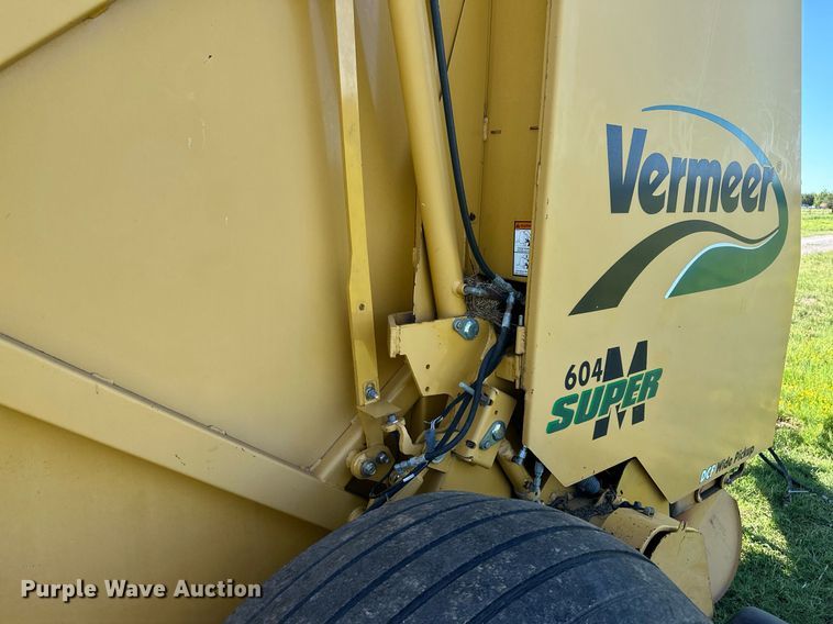 image for item OG9159 2013 Vermeer 604 Super M  round baler