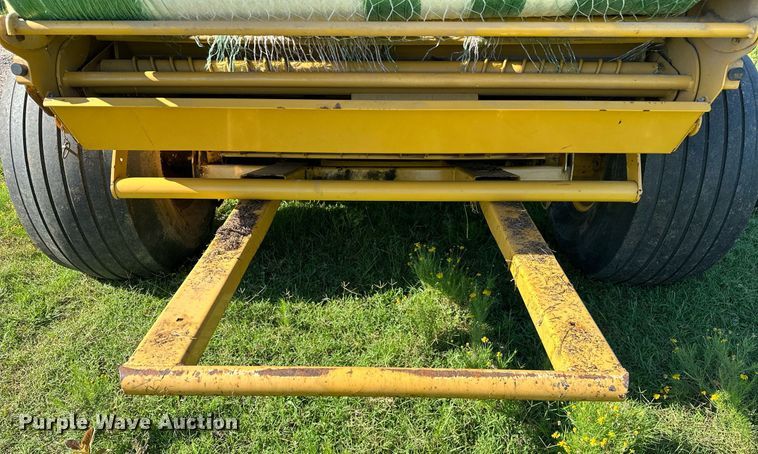 image for item OG9159 2013 Vermeer 604 Super M  round baler