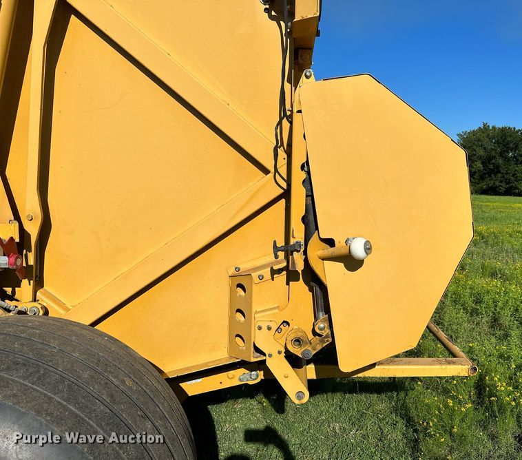 image for item OG9159 2013 Vermeer 604 Super M  round baler