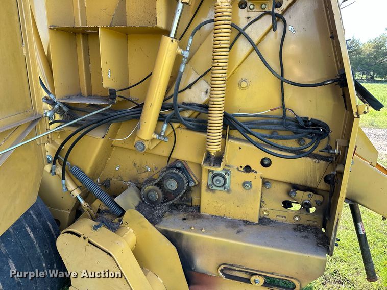 image for item OG9159 2013 Vermeer 604 Super M  round baler