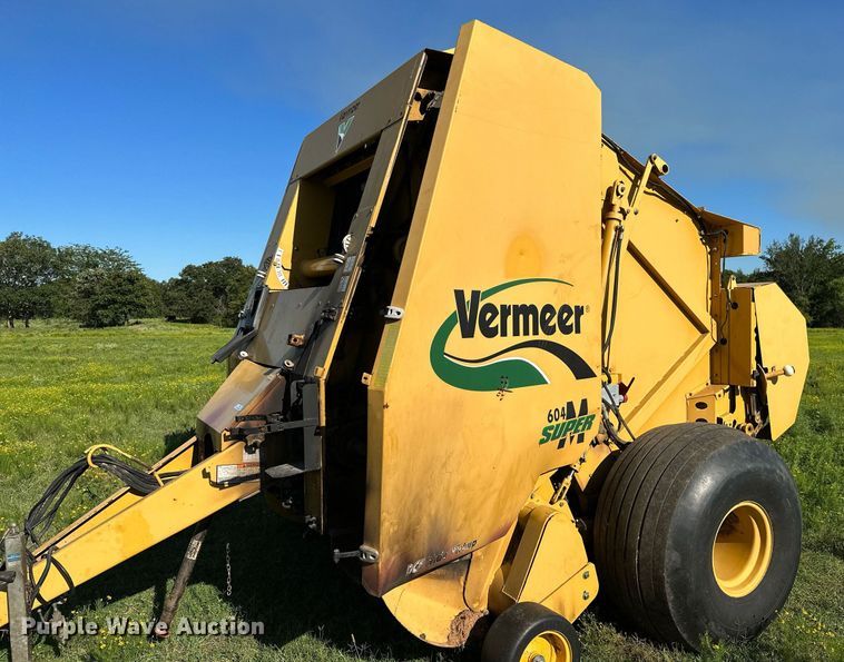 image for item OG9159 2013 Vermeer 604 Super M  round baler