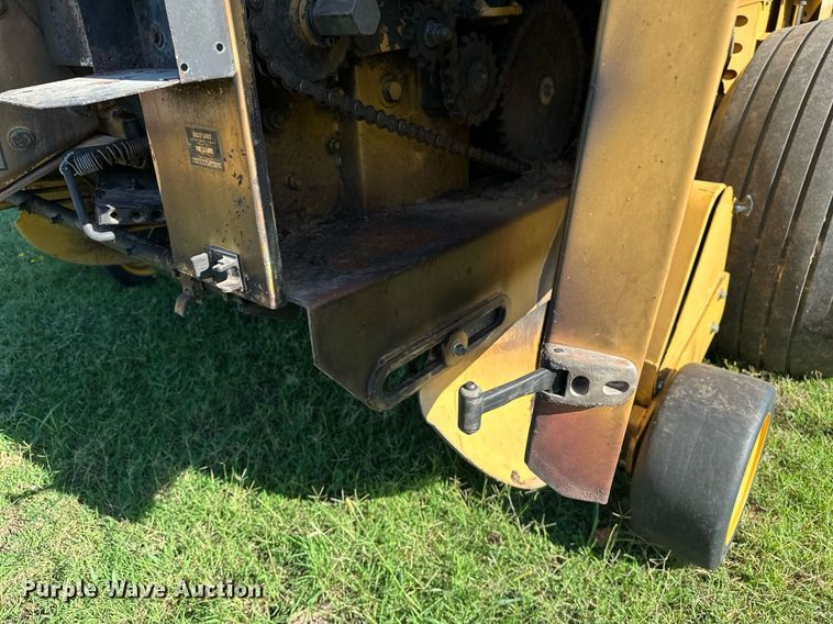 image for item OG9159 2013 Vermeer 604 Super M  round baler